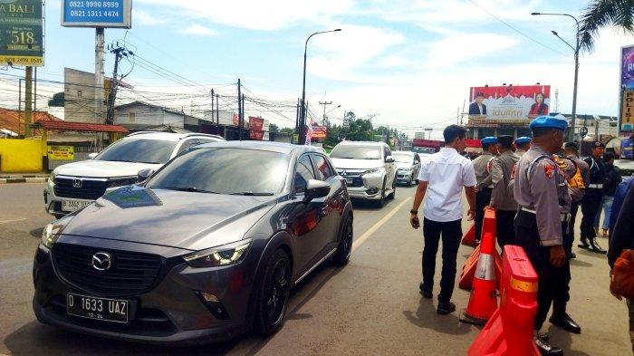 Kondisi arus lalu lintas di Padalarang saat H-2 Lebaran, Senin (8/4/2024).