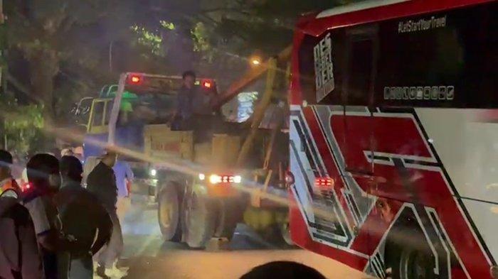 Kondisi bus yang tabrak 11 kendaraan di Batu