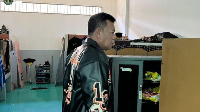 Meski hari libur, untuk menjalankan fungsi pengawasan, Kepala Kantor Wilayah Kementerian Hukum dan HAM Jawa Barat Masjuno lakukan Kunjungan Kerja sekaligus Monitoring Evaluasi di Lembaga Pemasyarakatan Kelas IIA Banceuy Bandung Minggu, (6/10/2024).