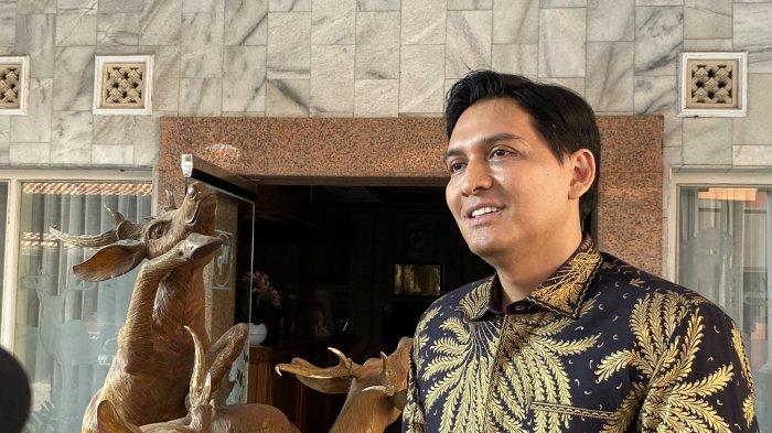 Lucky Hakim, bakal calon bupati Indramayu yang mendaftar lewat PKB, Minggu (19/5/2024)