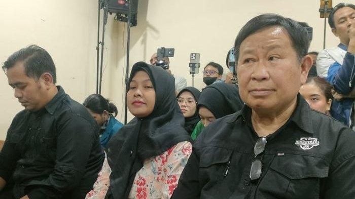 Mantan Kabareskrim Polri, Susno Duadji, hadir sebagai saksi ahli dalam sidang PK Saka Tatal di PN Cirebon, Rabu (31/7/2024).