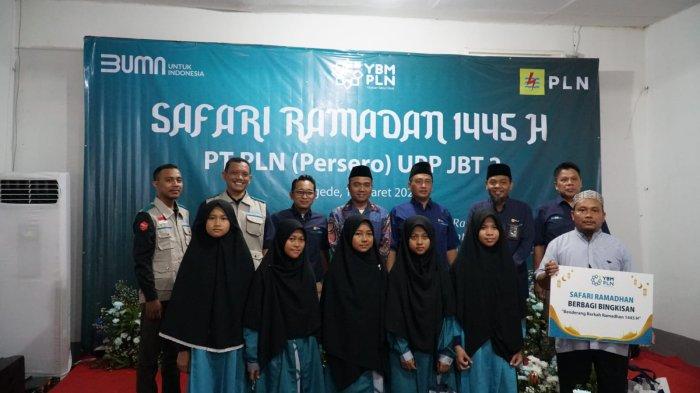 Menjalankan semangat kebersamaan dan keagamaan dalam bulan suci Ramadhan, Manajemen PT PLN (Persero) Unit Induk Pembangunan Jawa Bagian Tengah (PLN UIP JBT) menggelar kegiatan Safari Ramadhan ke seluruh unit pelaksananya.