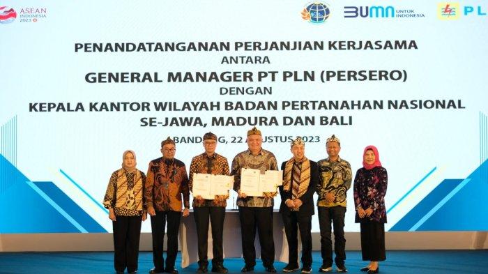 T PLN (Persero) bersama dengan Kementerian Agraria dan Tata Ruang / Badan Pertanahan Nasional (ATR/BPN) sepakat menjalin kerjasama terkait pendaftaran tanah, asistensi pelaksanaan kesesuaian kegiatan pemanfaatan ruang, serta pengadaan tanah dan penanganan permasalahan tanah PT PLN (Persero).