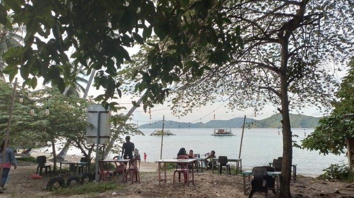 Pantai Pasir Manang yang berada di Kabupaten Kepulauan Anambas, Kepri suguhkan pemandangan laut jernih nan suasana yang asri.