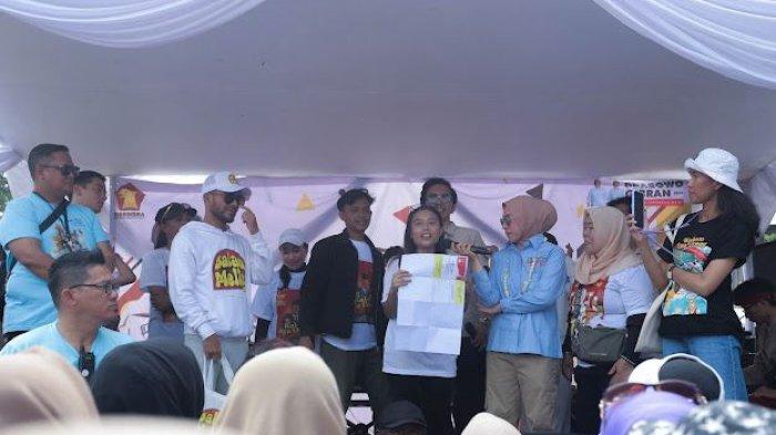 Sapa Warga Cipagalo Bersama Caleg Muda Zidane, Melly Goeslaw Imbau Hindari Coblos Surat Suara Tidak Sah