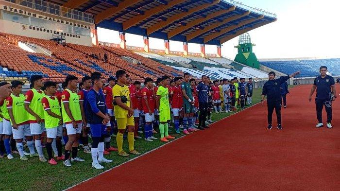 Seleksi pemain timnas Indonesia U17 yang dilaksanakan di Stadion Si Jalak Harupat, Kabupaten Bandung, Rabu (12/7/2023).