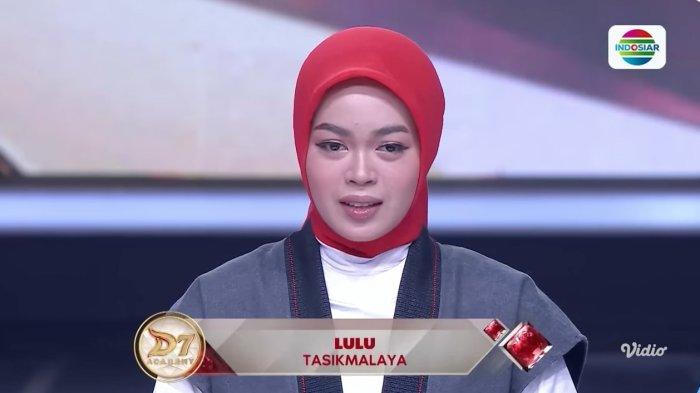 PESERTA D ACADEMY 7: Lulu Listriyani (18) peserta dari Tasikmalaya, Jawa Barat saat tampil di final audisi D Academy 7 tayang di Indosiar, Kamis (19/6/2025), dipuji Lesti Kejora punya suara yang renyah