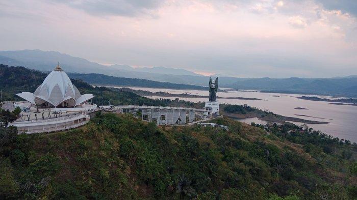 Suasana waduk Jatigede, Sumedang, Senin (16/09/2024) sore