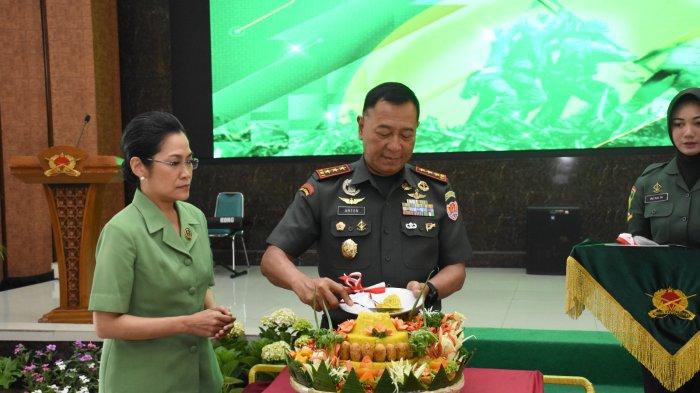 Danpussenif TNI AD Letnan Jenderal TNI Anton Nugroho, M. M. D. S., M. A. di Syukuran HUT ke-78 Infanteri Tahun 2023