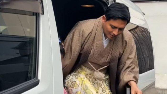 LIBURAN KE JEPANG - Tangkapan layar Instagram story Lucky Hakim. Lucky Hakim yang merupakan Bupati Indramayu memilih berlibur ke Jepang pada momen Lebaran 2025.