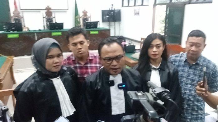 Tim Kuasa Hukum Terdakwa Yosep Hidayah.