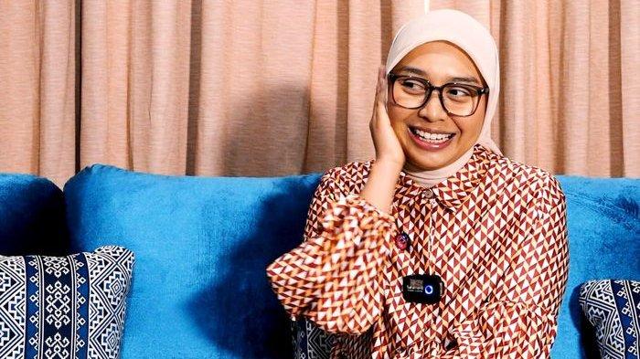 WAWANCARA EKSKLUSIF - Wakil Bupati Garut, Putri Karlina, dalam wasancana eksklusif bersama Tribunjabar.id, Minggu (13/7/2025). Putri melangsungkan pernikahan dengan Maula Akbar, anak Gubernur Jabar, Dedi Mulyadi, Rabu (16/7/2025) siang ini.