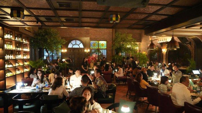 Mengusung konsep World Taste Wanderer, BACCHUS hadir untuk mengajak Anda berpetualang bersama kami untuk menikmati cita rasa kuliner dari berbagai penjuru dunia.
