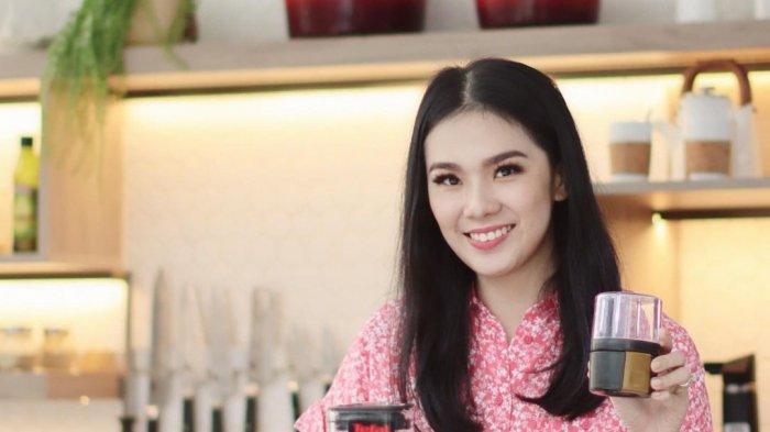 Devina Hermawan, Hobi Memasak Sejak Kecil, Belajar Otodidak, Kini jadi Chef Ternama Tanah Air