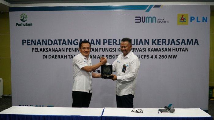 PT PLN (Persero) Unit Induk Pembangunan Jawa Bagian Tengah (PLN UIP JBT) menjalin kesepakatan kerja sama dengan Perum Perhutani terkait Pelaksanaan Peningkatan Fungsi Konservasi Kawasan Hutan di Daerah Tangkapan Air Sekitar Pembangkit Listrik Tenaga Air Upper Cisokan Pumped Storage (PLTA UCPS) 4 x 260 Mega Watt (MW).