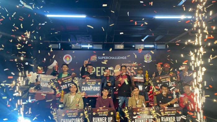 SUPER CHESS SERIES - Kemeriahan para pemenang pertandingan Super Chess Series III di PISET Mall, Jalan Pelajar Pejuang 45, Kota Bandung, Minggu (20/7/2025).