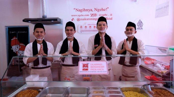 Crew Outlet Makaroni Ngehe Q KOPO Bandung