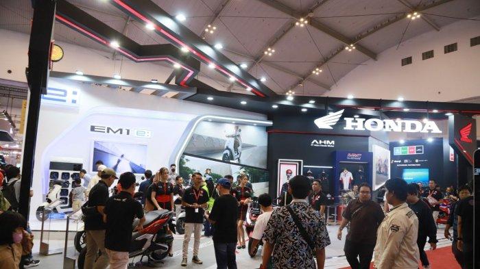 PT Astra Honda Motor (AHM) berhasil mencatatkan penjualan sebanyak 1.251 unit sepeda motor pada gelaran Gaikindo Indonesia International Auto Show (GIIAS) 2023 yang diselenggarakan selama 10-20 Agustus 2023.