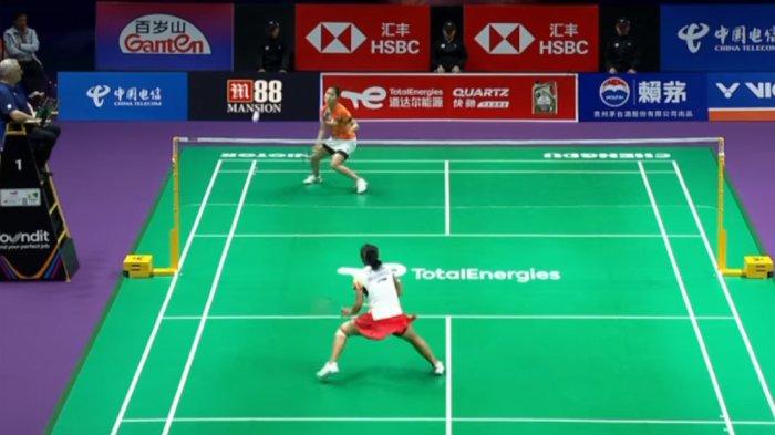 Gregoria Mariska Tunjung saat menyumbang satu poin untuk Tim Uber 2024 Indonesia atas Thailand setelah mengalahkan Ratchanok Intanon 22-20, 21-18, 3 Mei 2024.