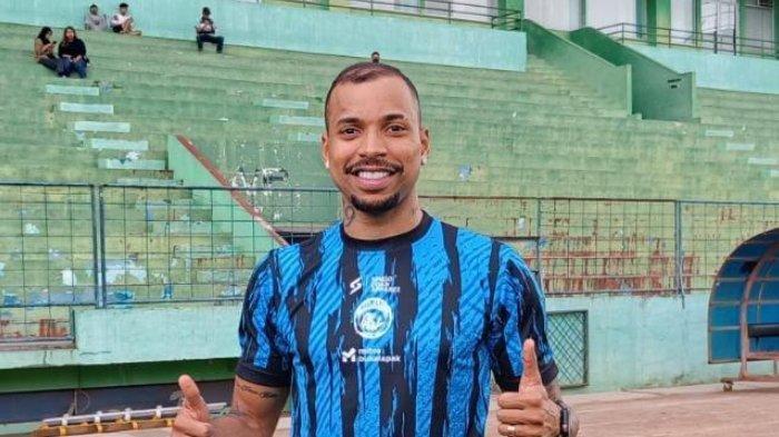 Gustavo Almeida, striker anyar Arema FC asal Brasil, kemungkinan bakal bermain melawan Persib Bandung di Gianyara, Jumat (7/7/2023). FOTO: SURYAMALANG.COM/Rifki Edgar