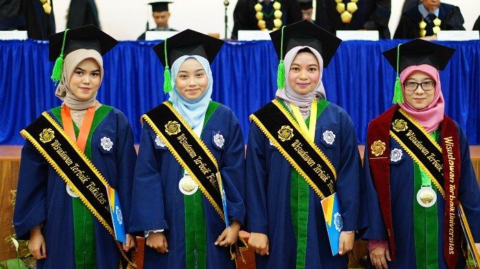 Lulusan terbaik UMBandung pada Wisuda ke-4, Sabyu (26/8/2023).