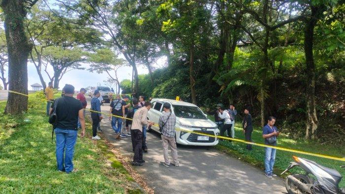 Penemuan mayat yang sudah membusuk di pinggir tebing Jalan Raya Banjar-Cimaragas Ciamis, Kota Banjar pada Minggu 25 Februari 2024. Mayat ditemukan terbungkus selimut di tebing.
