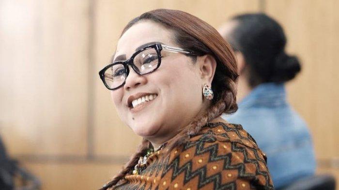 Nunung kembali tampil