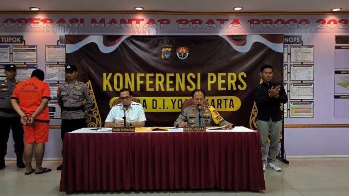 Polda DIY tangkap satu tersangka penyebaran berita hoaks kasus dugaan pelecehan seksual yang dilakukan oleh mahasiswa di Fakultas FMIPA UNY berinisial MF (21), Senin (13/11/2023).