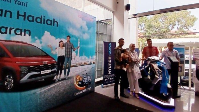pemberian hadian bagi pelanggan hyundai gowa