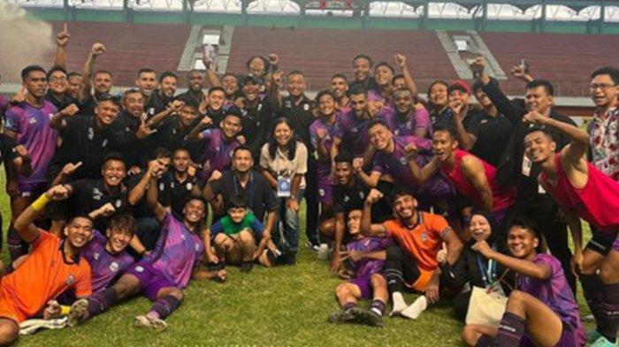 Raffi Ahmad bersyukur klub milikya RANS Nusantara FC berhasil meraih poin penuh. RANS Nusantara FC berhasil mengalahkan Persikabo 1973 dengan skor 2-1 di Stadion Maguwoharjo, Sleman, Senin (3/7).