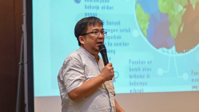 Jelang momentum Pilkada Provinsi Jawa Barat (Jabar) 2024, Center for Economics and Development Studies (CEDS) FEB Universitas Padjadjaran, Koalisi Untuk Energi Bersih (KUTUB) Jawa Barat dan Indonesia Cerah meluncurkan hasil survei tentang persepsi masyarakat Jabar mengenai isu transisi energi dan dampak perubahan iklim.