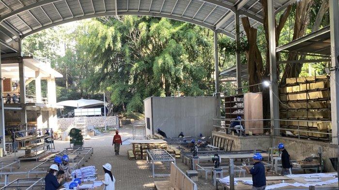 Suasana workshop pembuatan bilah patung garuda IKN di NuArt Sculpture Park, Jalan Setraduta Raya No L6, Selasa (18/7/2023).