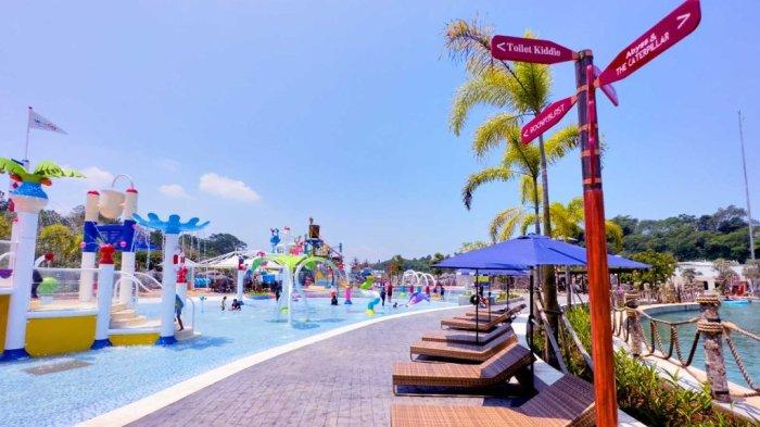 Wahoo Waterworld merupakan taman rekreasi air (waterpark) yang sedang pouler di wilayah Bandung dan sekitarnya.