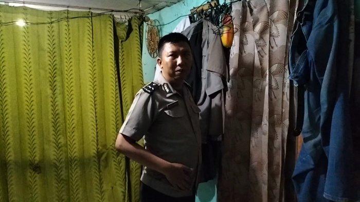 Aipda Rully Carrera Akbar, anggota Polsek Jagakarsa yang alami kebutaan, saat diwawancarai di kediamannya di kawasan Pasar Minggu, Jakarta Selatan, Selasa (26/9/2023) malam.