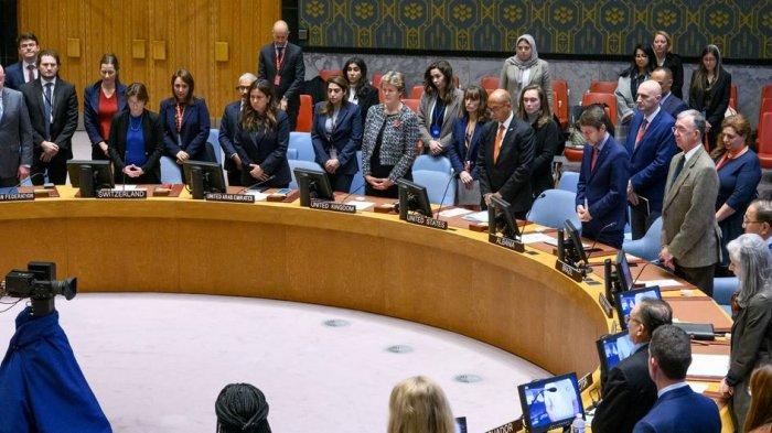 Anggota Dewan Keamanan PBB mengheningkan cipta untuk menghormati para korban konflik Israel-Palestina, Jumat (10/11/2023).