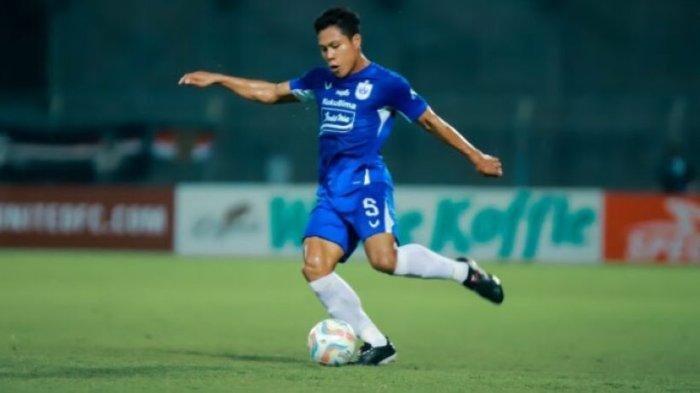 Bek PSIS Semarang, Wahyu Prasetyo alias Hulk.