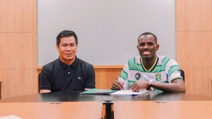 Flavio Antonio da Silva menjadi pemain baru pertama yang diumumkan Persebaya menyambut Liga 1 musim 2024/2025.
