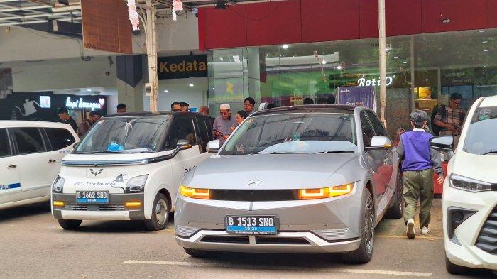 Layanan antar gratis dari Bandara Halim Perdanakusuma menuju Stadion Gelora Bung Karno (GBK) di Senayan, Jakarta.