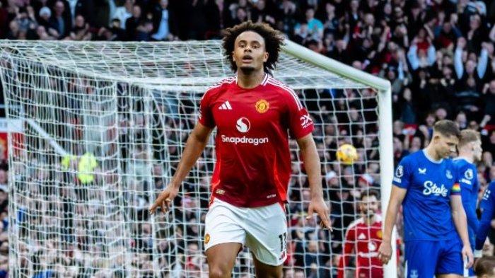 Selebrasi penyerang Manchester United, Joshua Zirkzee setelah mencetak gol di Liga Inggris.