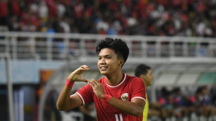 Selebrasi gol Kadek Arel bersama Timnas Indonesia U-19 melawan Filipina di matchday 1 Grup A Piala AFF U19 2024.