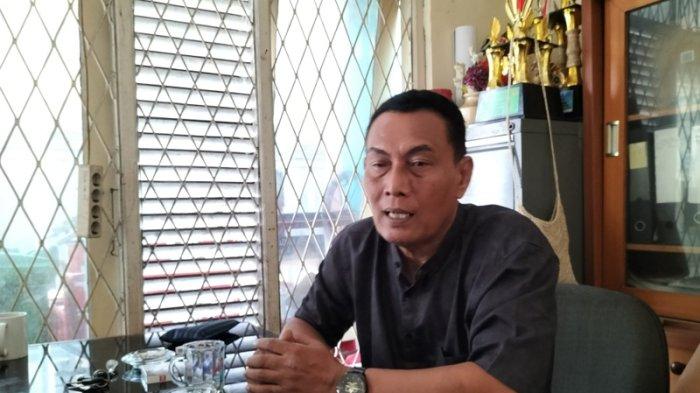 Ketua RW 07 Kelurahan Cipete Utara, Eko Raharjo saat diwawancarai soal peristiwa main hakim sendiri di Jalan H Jian 2B, Kebayoran Baru, Jakarta Selatan, Rabu (26/7/2023).