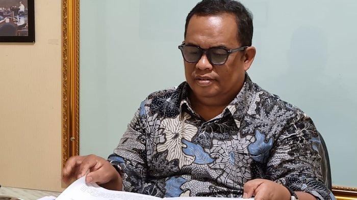 Madsanih Manong kuasa hukum dari Achmada Benny Mutiara selaku ahli waris yang mengklaim pemilik sah dari lahan yang kini dibangun Taman Kumbang Sereh oleh Dinas Pertamanan dan Hutan Kota.