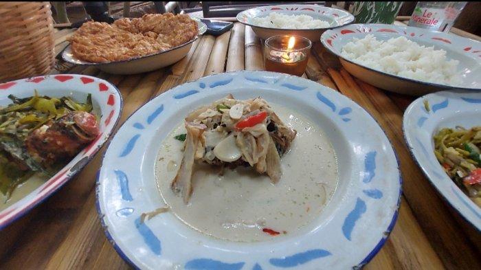 Mangut Pari Asap jadi menu andalan Warung Tuman