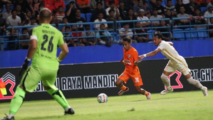Selebrasi Muhammad Sihran - Hasil Liga 1 pada pertandingan Borneo FC vs Persija Jakarta berkesudahan dengan skor akhir 3-1 untuk kemenangan Pesut Etam, Selasa (6/2/2024) di Stadion Batakan.