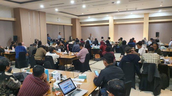Pelaksanaan UKW gelombang ketiga di Gedung Kompas Gramedia Palmerah Barat, Sabtu (21/9/2024).