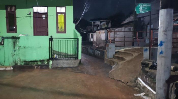Permukiman warga di RW 03, Kalisari yang sempat terdampak banjir setinggi 1 meter imbas luapan Phb Cijantung, Pasar Rebo, Jakarta Timur, Rabu (3/4/2024).