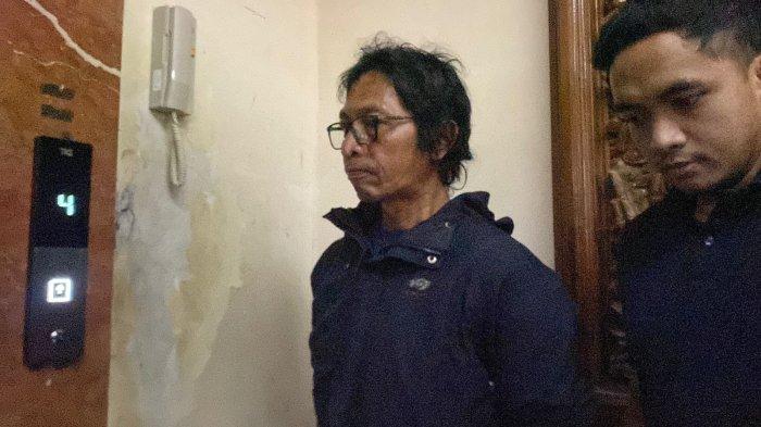 Pria bernama Nanang alias Gimbal, pelaku pembunuhan artis Sandy Permana, Rabu (15/1/2025).