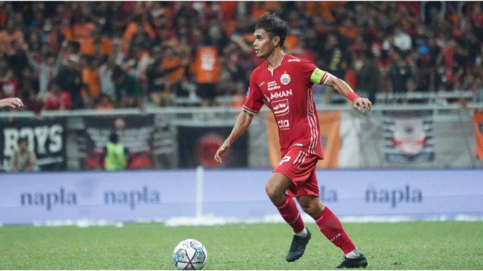 Rezaldi Hehanussa alias HR7, bek Persija Jakarta, kala bertanding melawan Bali United, Sabtu (23/7/2022).