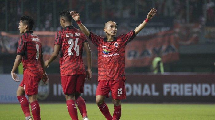 Riko Simanjuntak pada laga Persija Vs Ratchaburi FC di Stadion Patriot Candrabhaga, Bekasi, Minggu (26/6/2023).