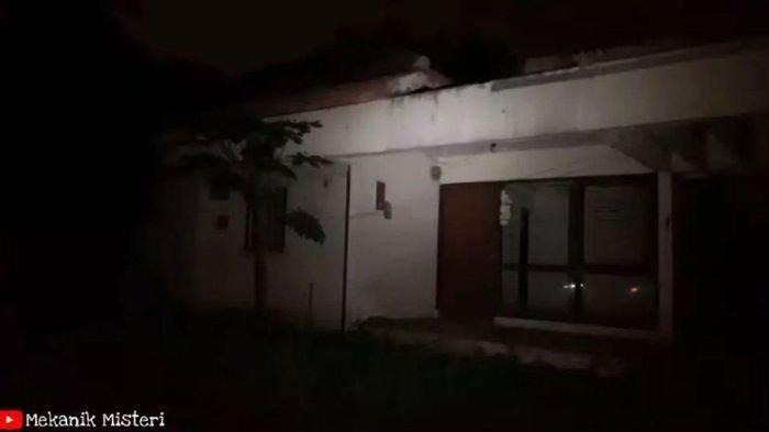 Rumah mewah terbengkalai di Indramayu yang disebut milik mendiang Dono Warkop DKI.